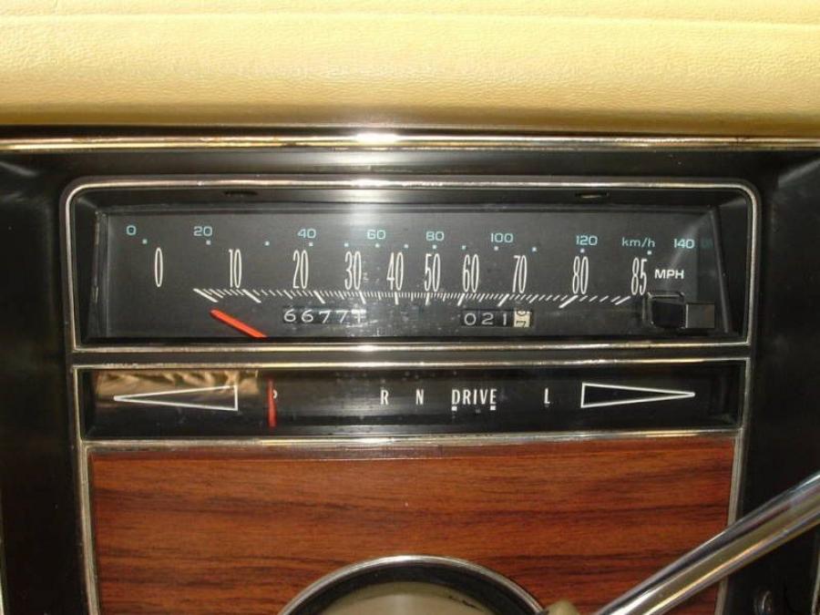  Cadillac Eldorado Biarritz With Power T-Tops 1978 года  (фото 4 из 20)